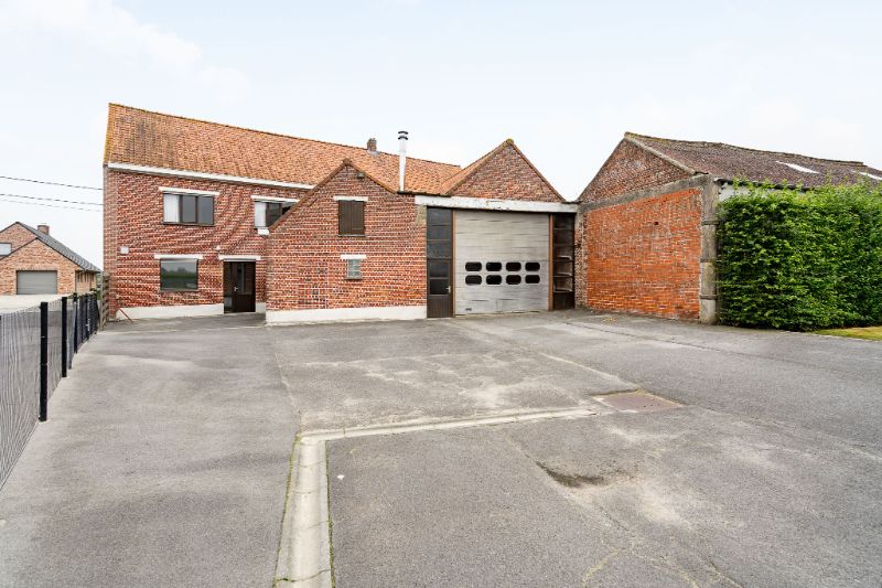 Ruime woning met aanpalende hangaar op mooi perceel in Hooglede. foto 20