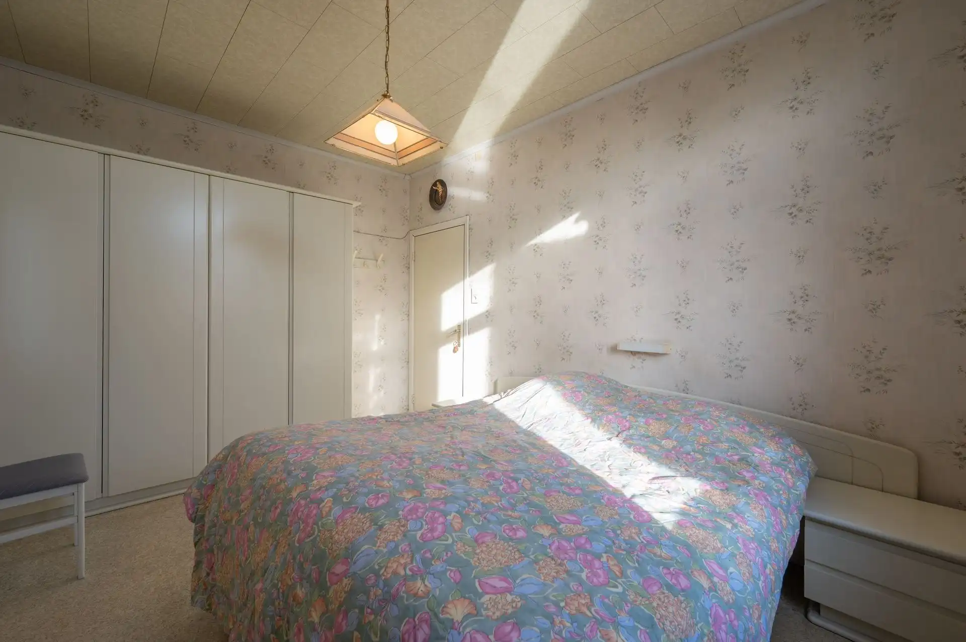 Grote gezinswoning met tuin en 7 slaapkamers nabij centrum en zee foto 17