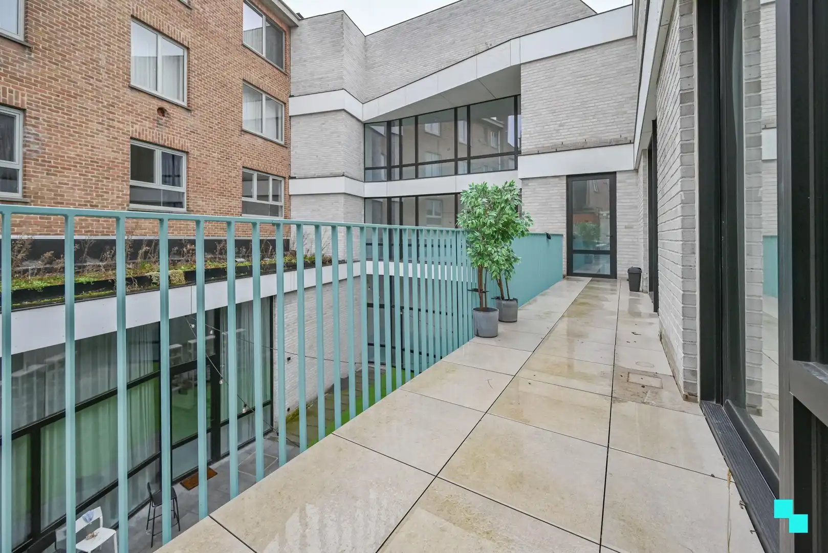 Studentenkamer met eigen badkamer en terras, centrum Kortrijk foto 7