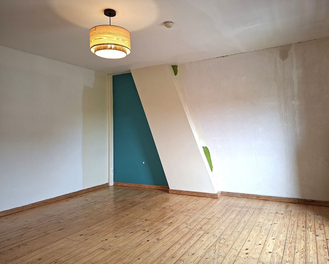 Licht te renoveren woning / 4 slaapkamers en tuin / centrale ligging foto 32