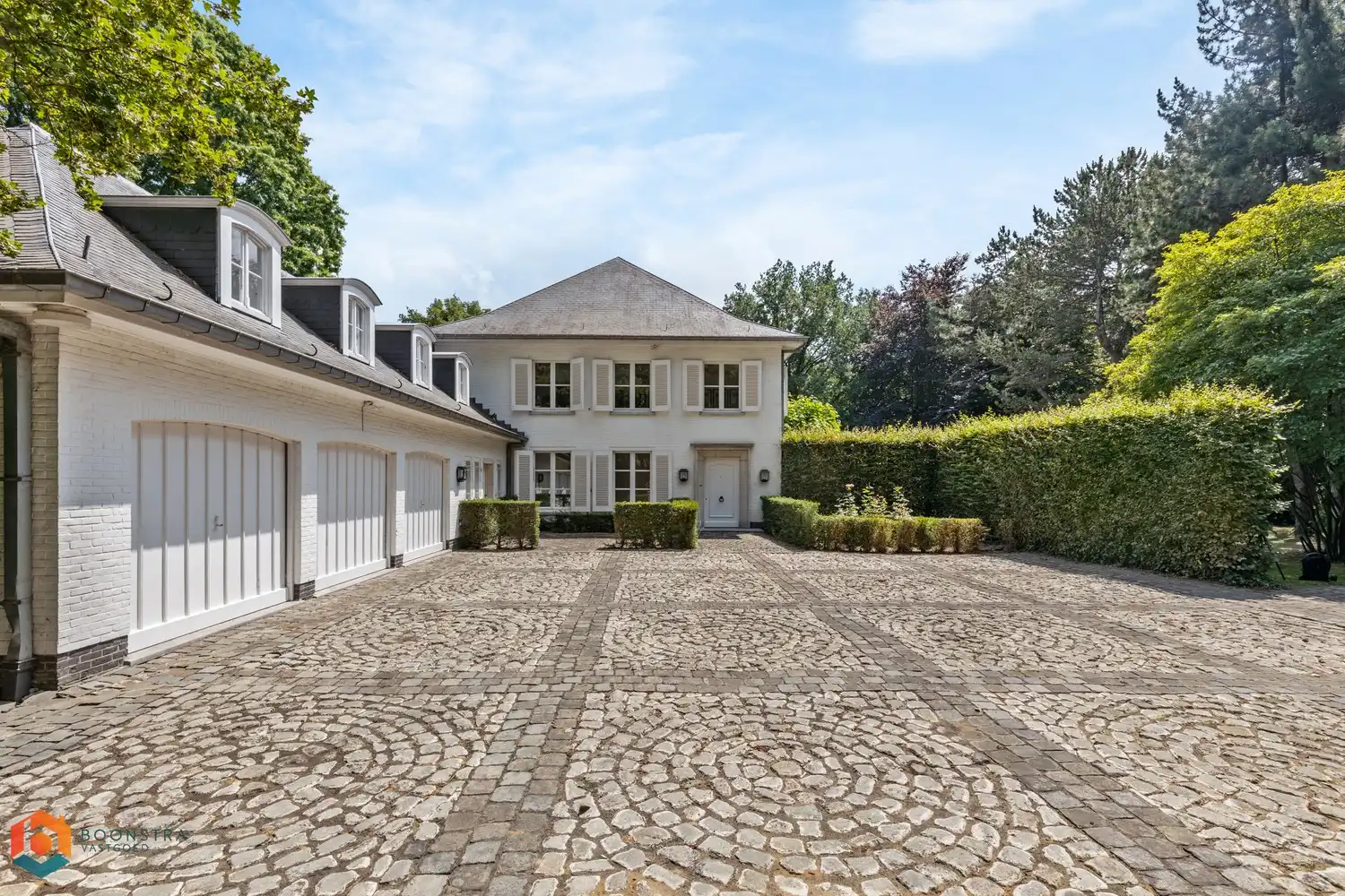 Prachtige en unieke villa (647 m² bewoonbaar) op een perceel van 33.747 m² te Lier foto 4