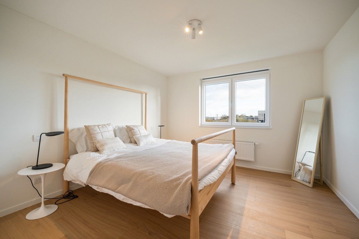 Volledig afgewerkte nieuwbouwwoning gelegen te Roeselare foto 10