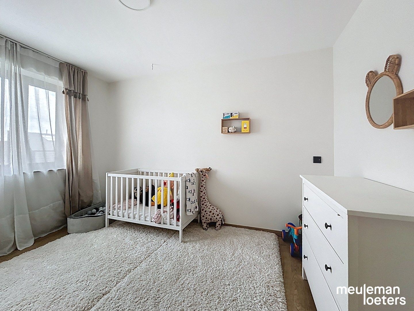 Recente woning op wandelafstand van commercieel centrum. foto 9