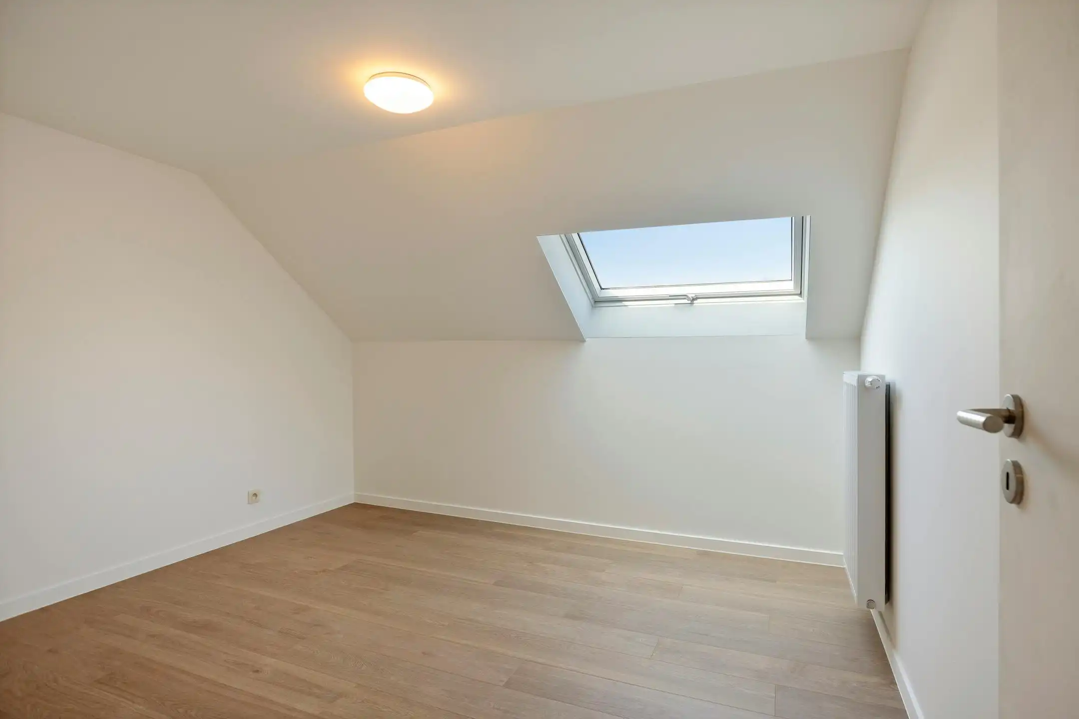 Modern, energiezuinig en instapklaar huis te koop foto 27