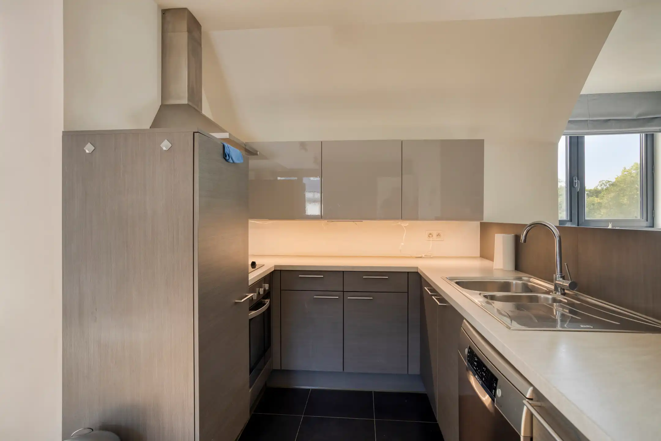 Energiezuinig 3-slaapkamerappartement met terras! foto 3