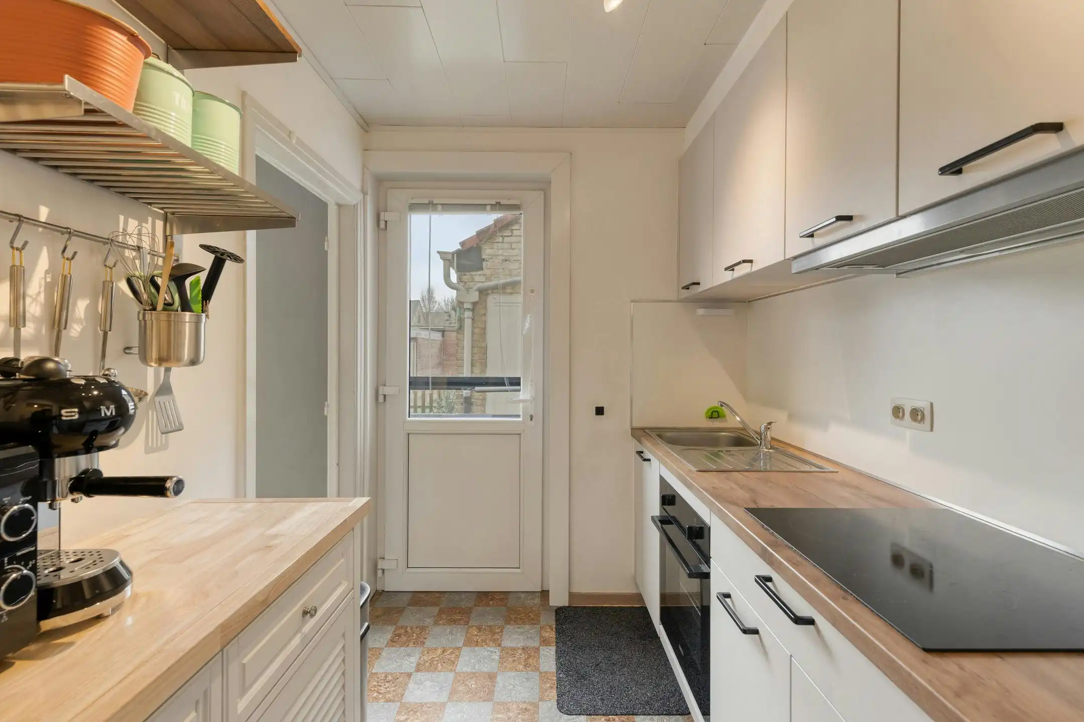 Instapklare gezinswoning met gezellige tuin in Torhout foto 7