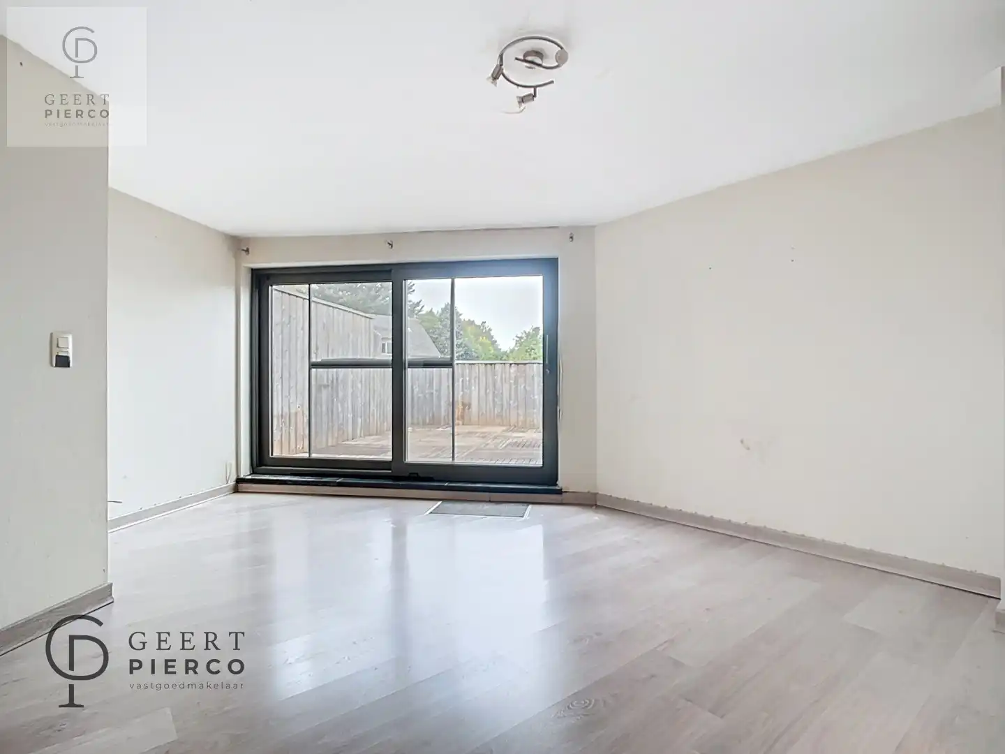 Handelszaak met woonst foto 19