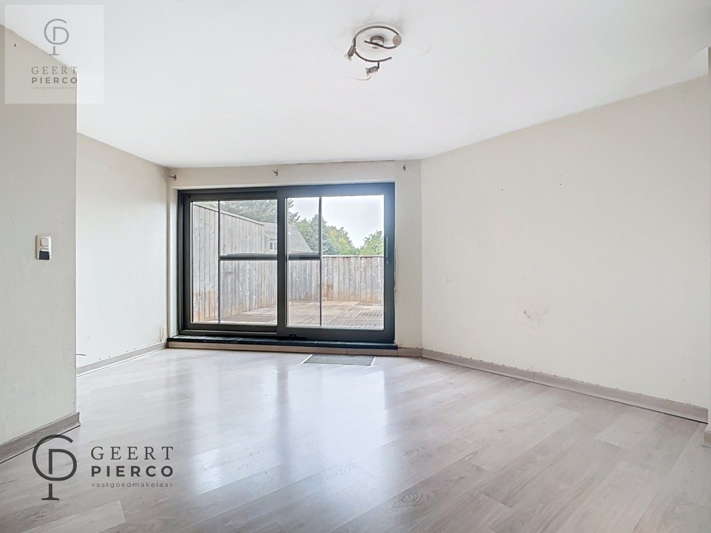 Handelszaak met woonst foto 19