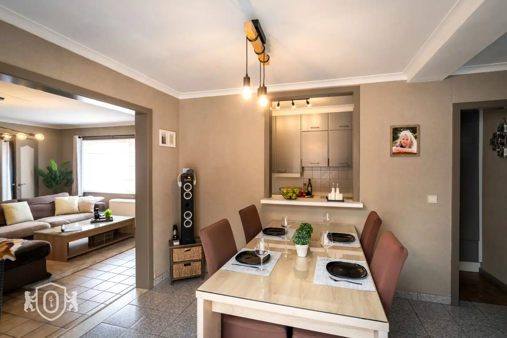 Woning met garage & handelsruimte foto 6