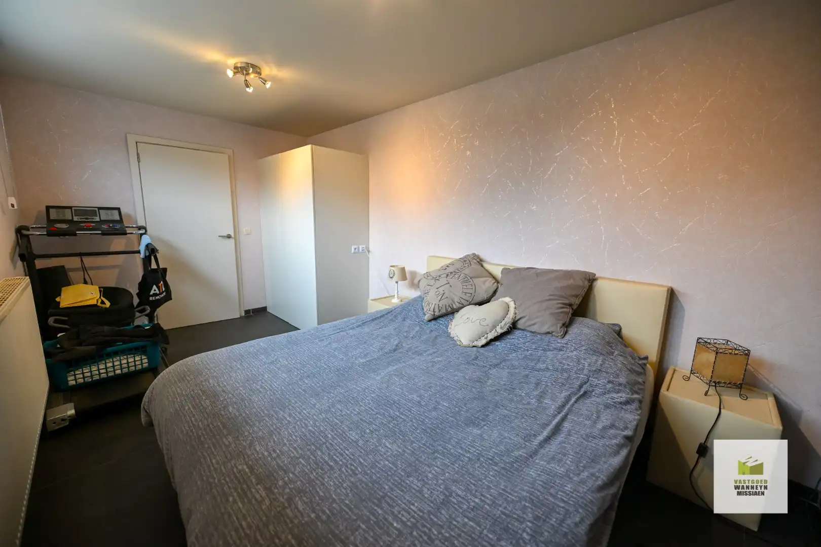 Rustig gelegen halfopen bebouwing, 594 m² opp met 3 slaapkamers foto 14