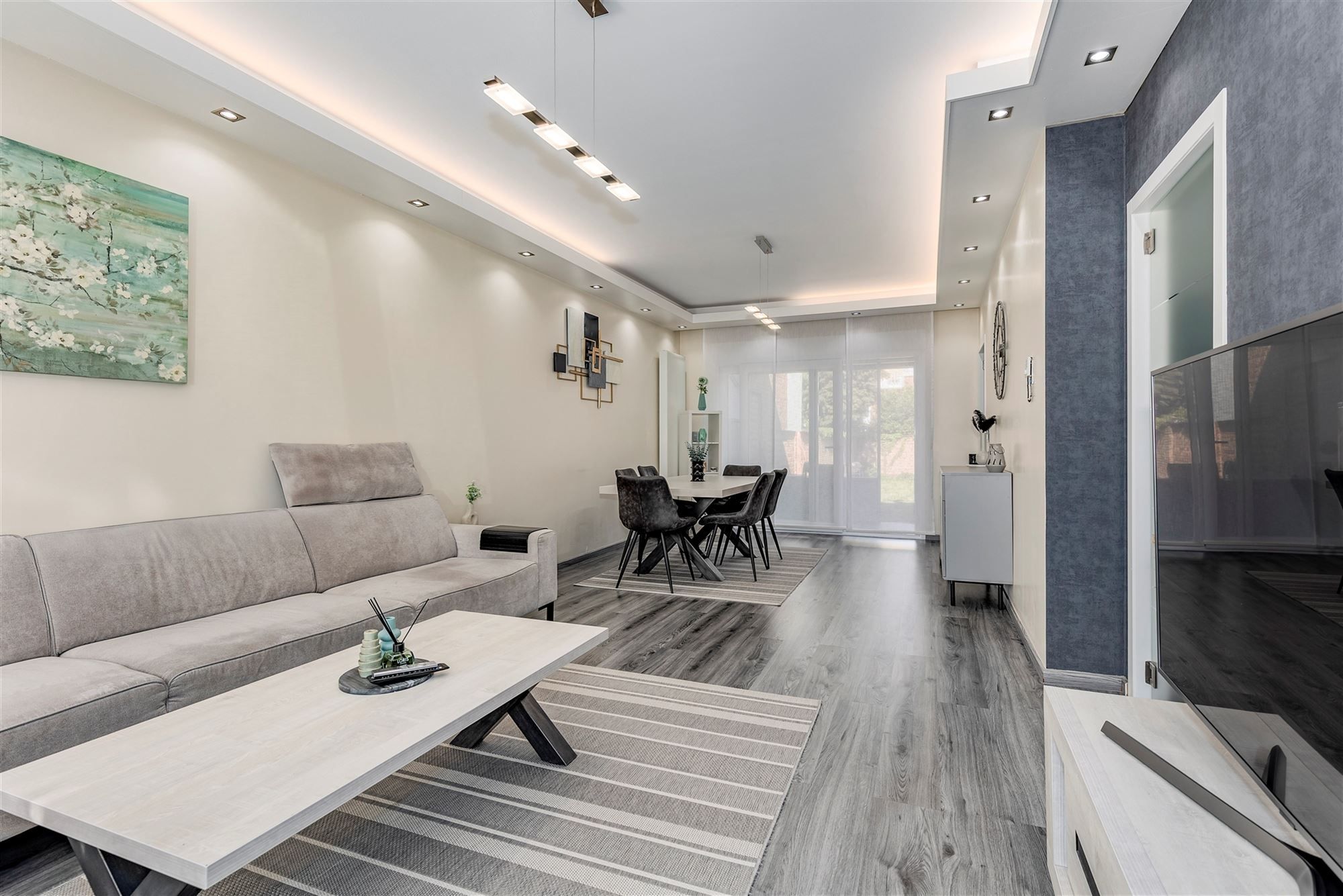 Gerenoveerd huis met 3 slpk en tuin te Antwerpen grens Wilrijk foto 3
