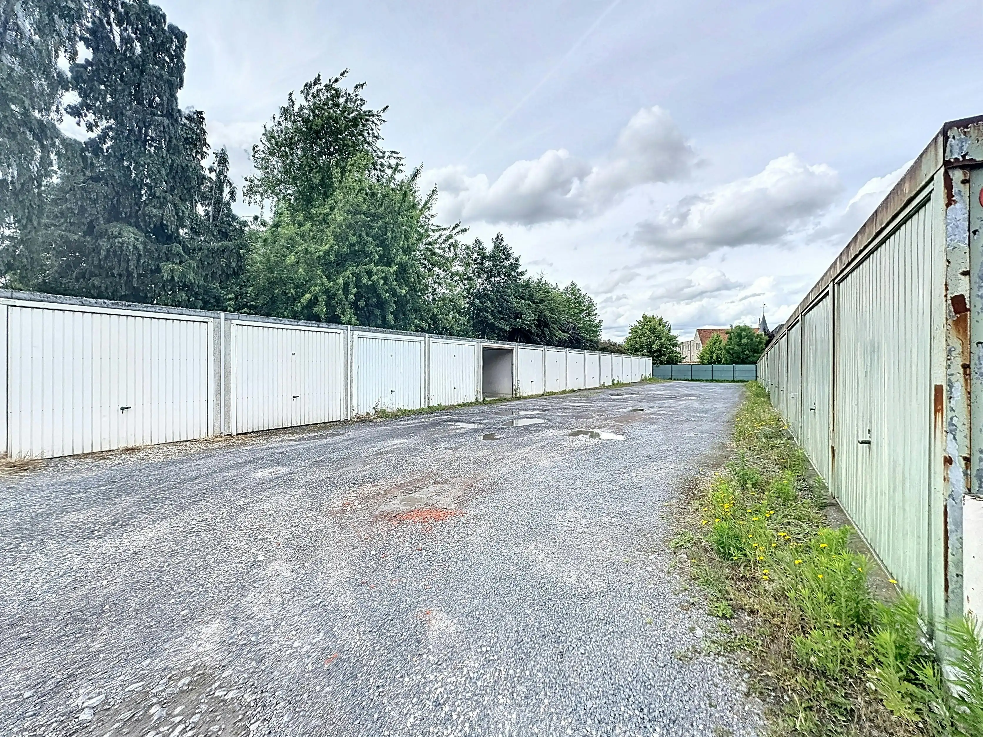 Opbrengsteigendom: garageboxen te koop in Sint-Eloois-Vijve foto 4