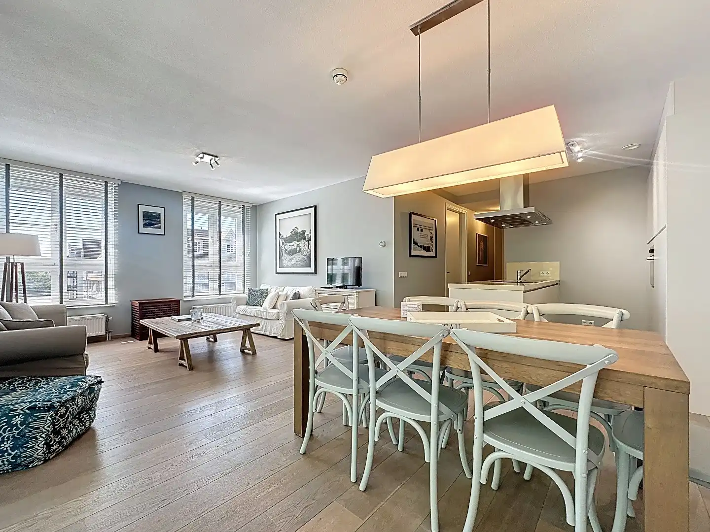 Stijlvol appartement met aangenaam terras foto 2