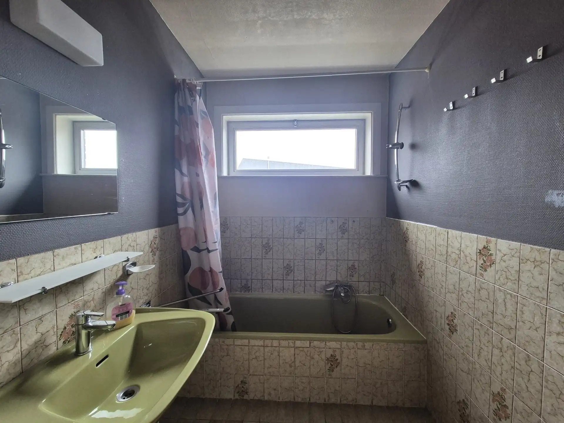 Ruim en lichtrijk appartement met 2 slaapkamers in het centrum van Wetteren. foto 22