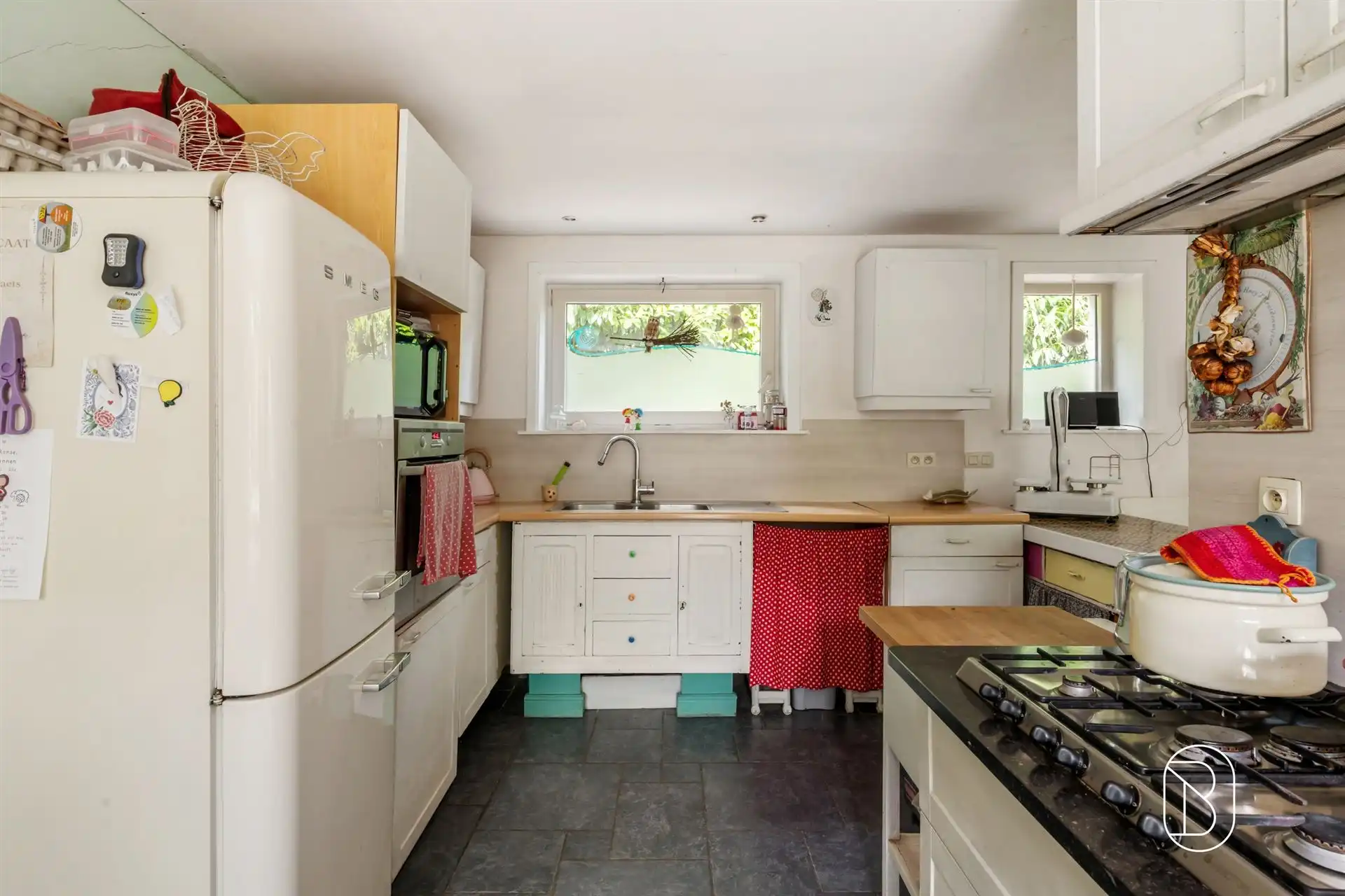 Charmante woning met gîte en prachtige tuin! foto 10