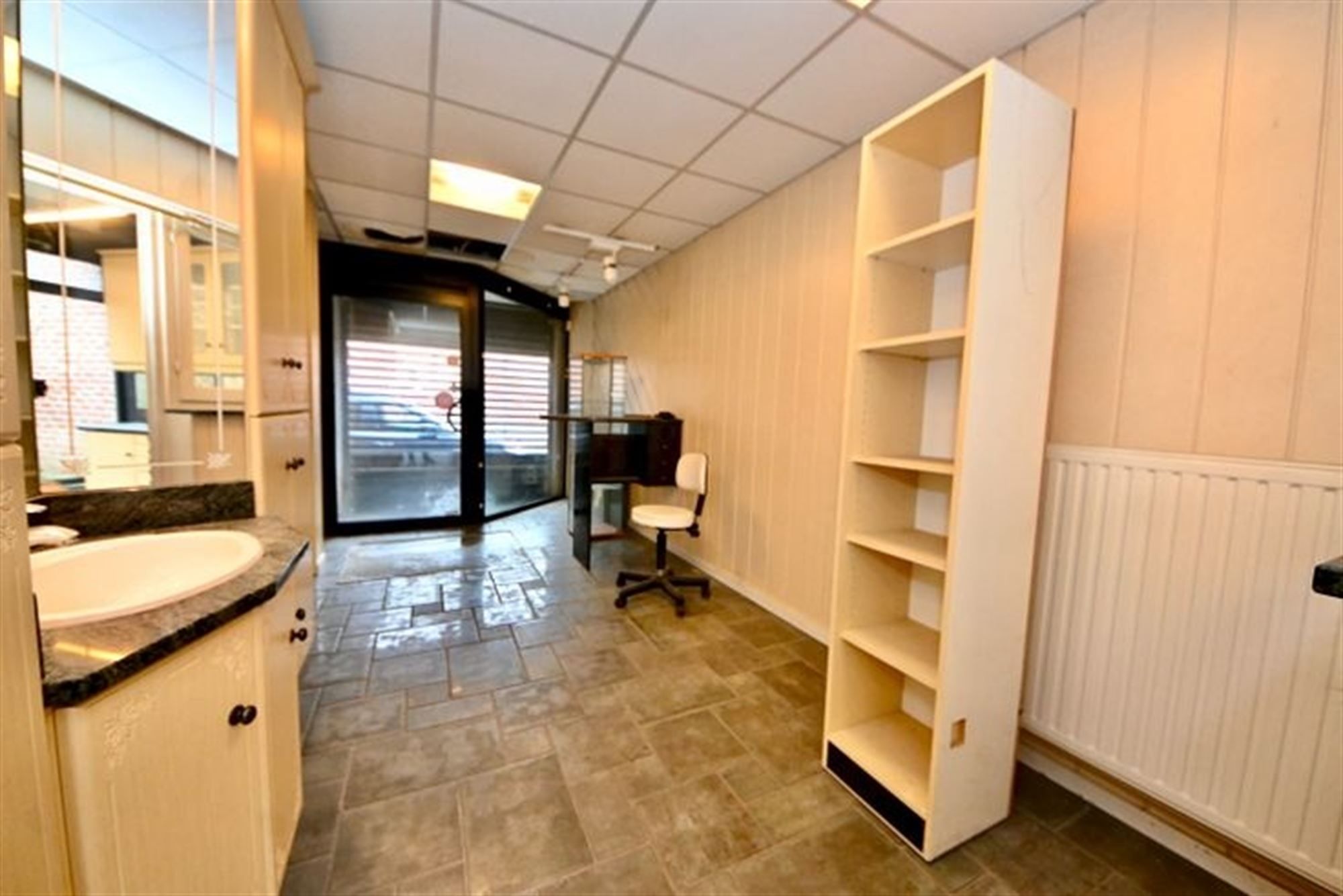 Te renoveren woning met 3 slaapkamers. foto 14