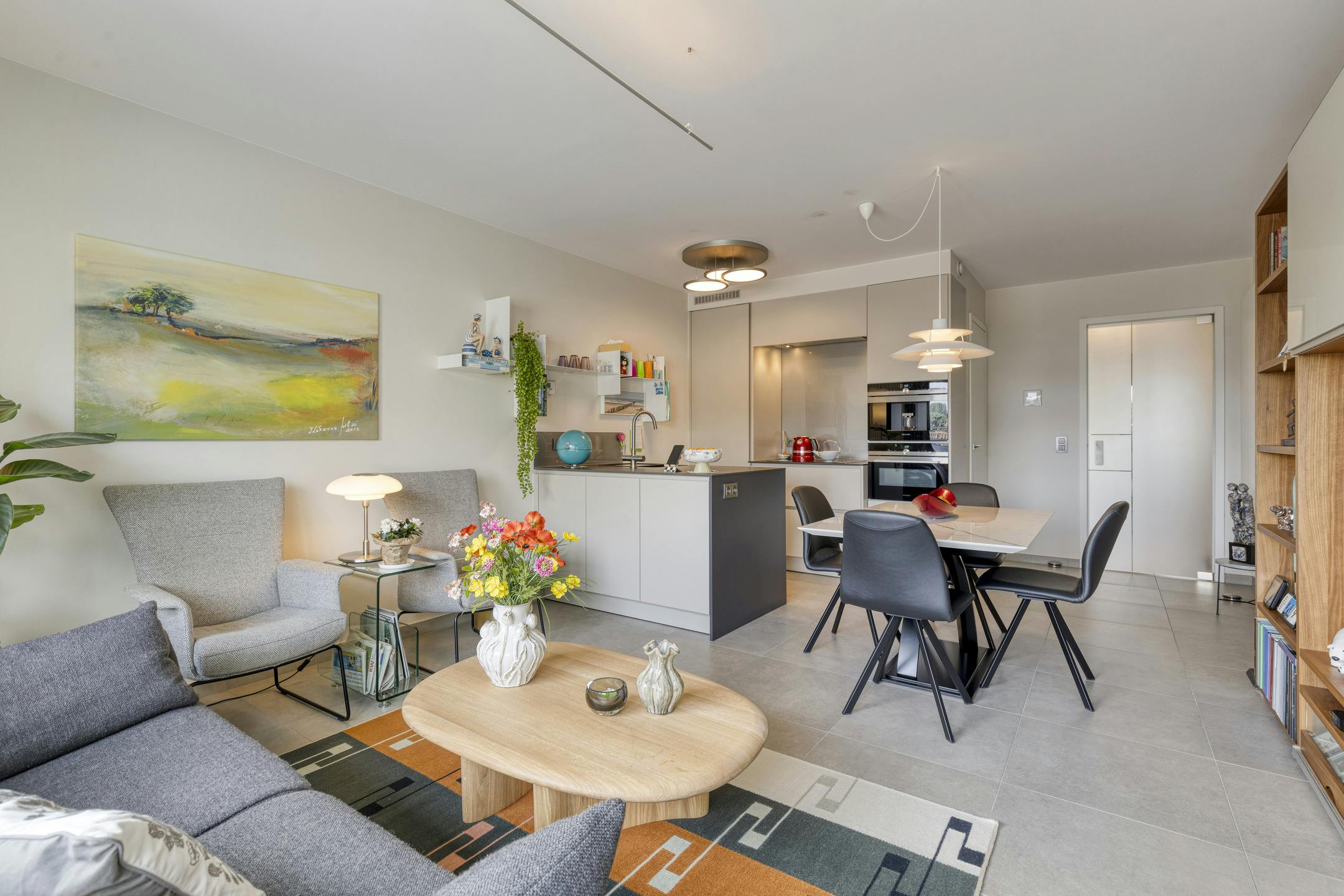 Instapklaar appartement met ruim terras in Koksijde dorp foto 2