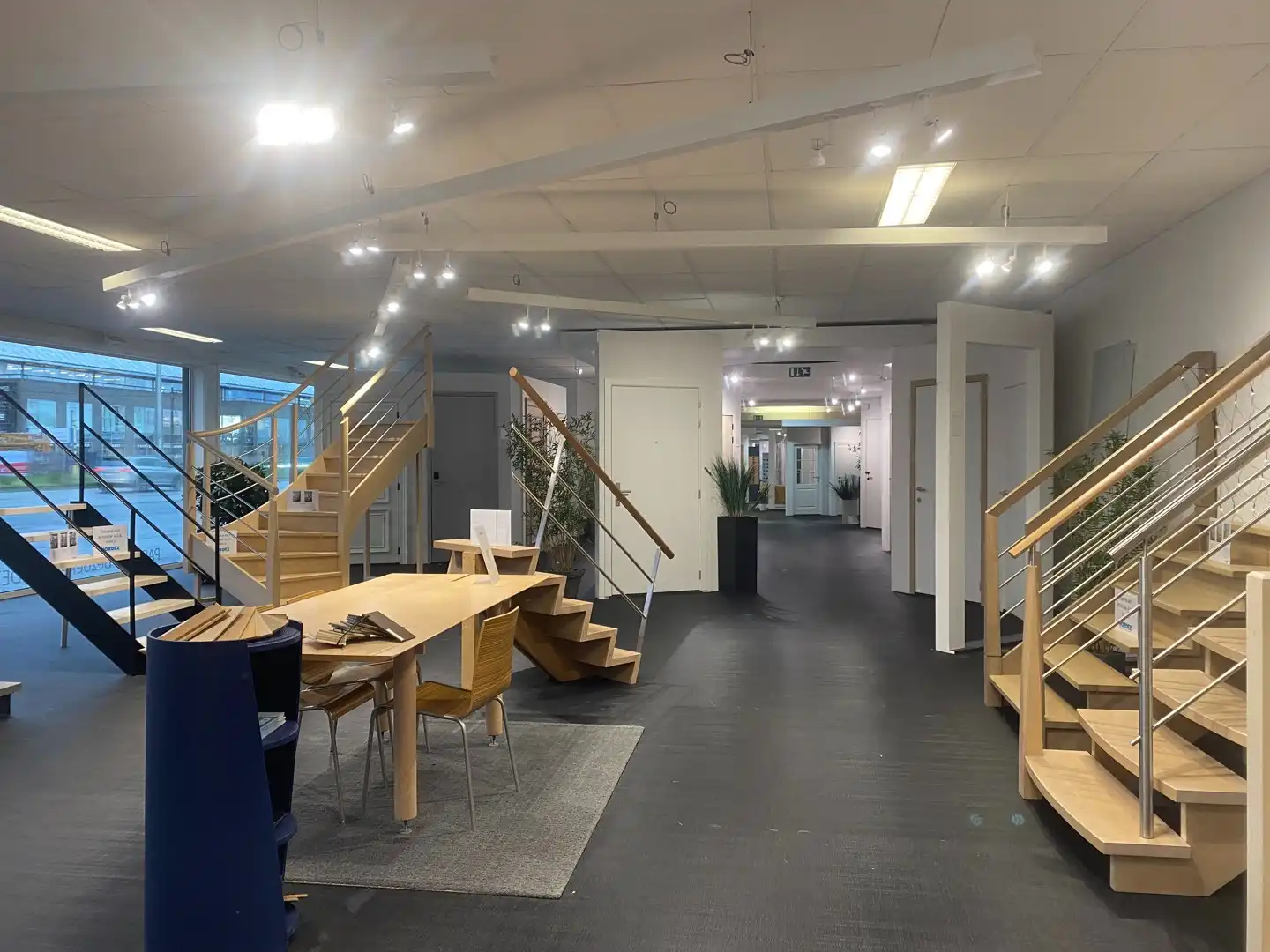 Retailopportuniteit met parkeergelegenheid op toplocatie in Aalter foto 4