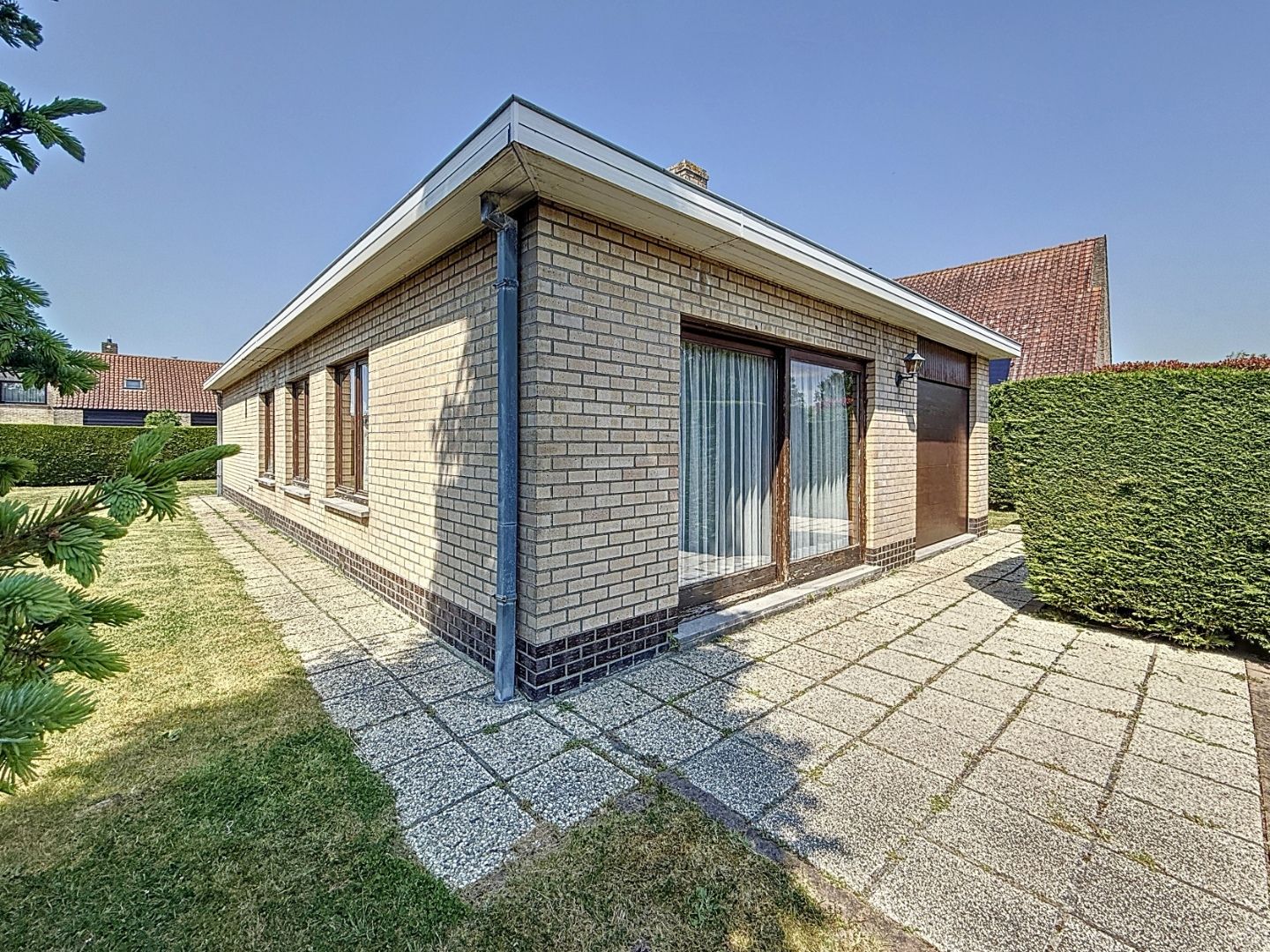 Te renoveren vrijstaande bungalow nabij de jachthaven van Nieuwpoort. foto 15