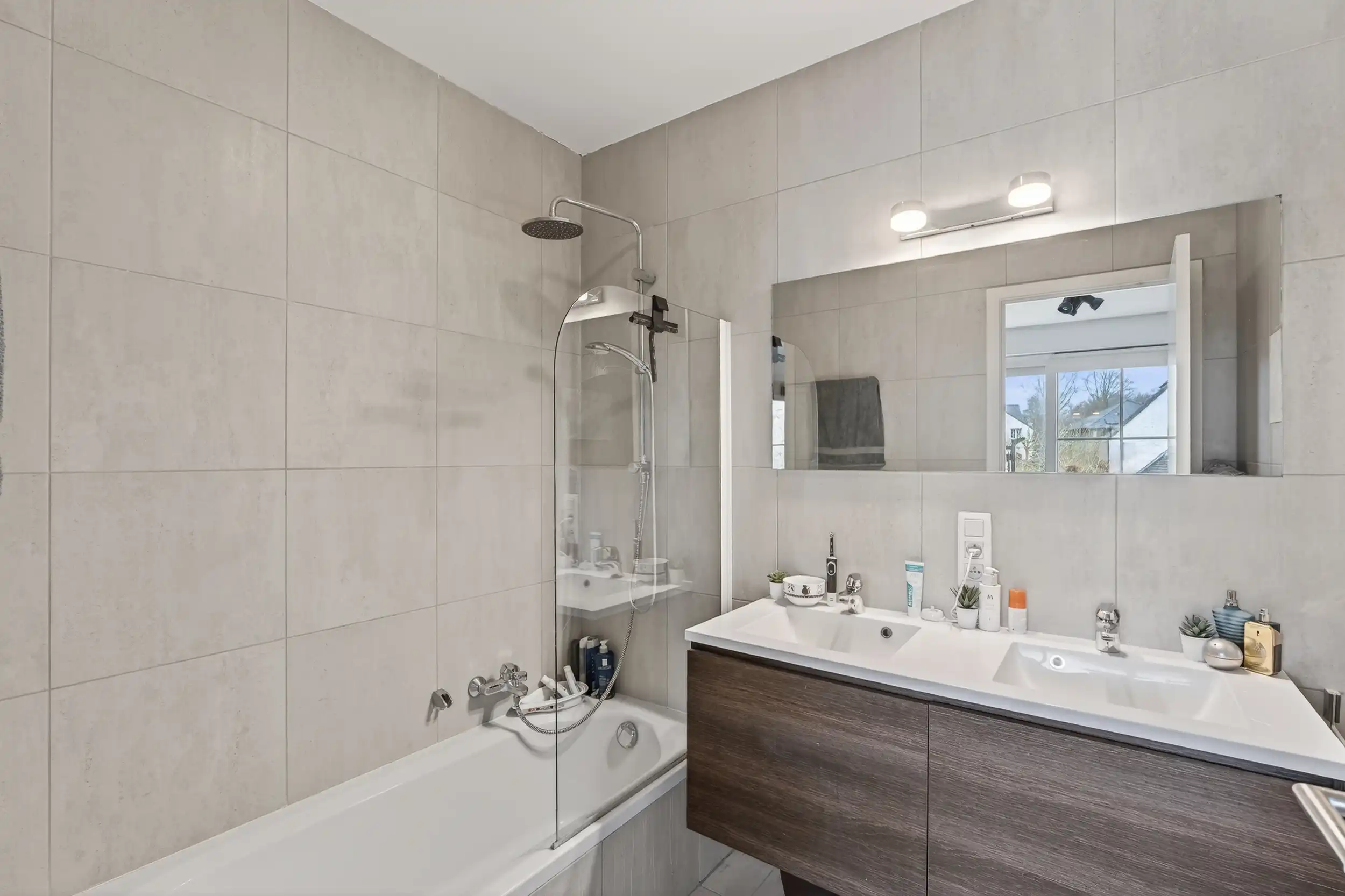 Lichtrijk appartement op centrale ligging te Dikkelvenne foto 12