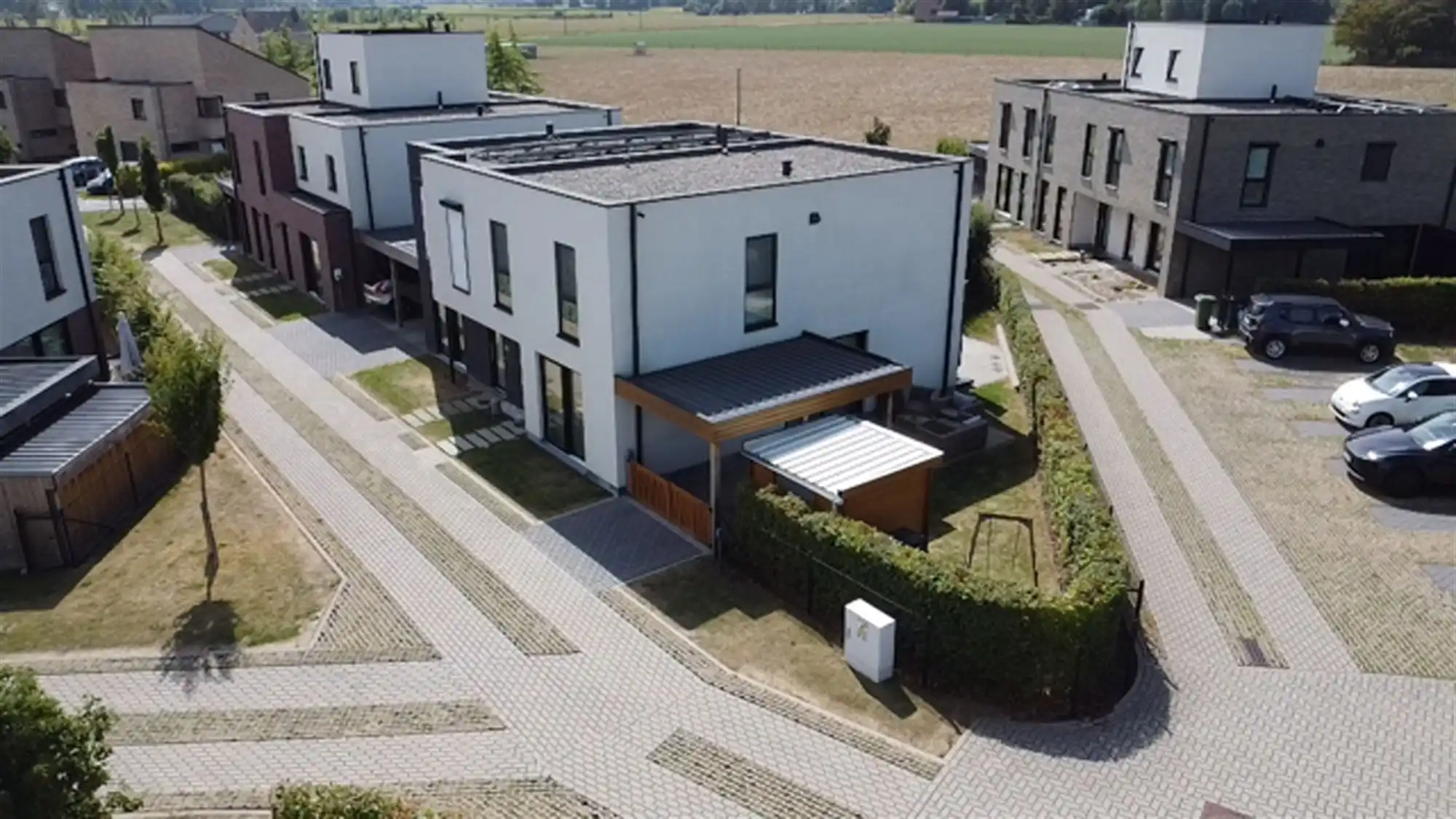 Instapklare WONING met 3 slaapkamers, tuin / terras & carport, gelegen in een rustige, kindvriendelijke buurt foto 19