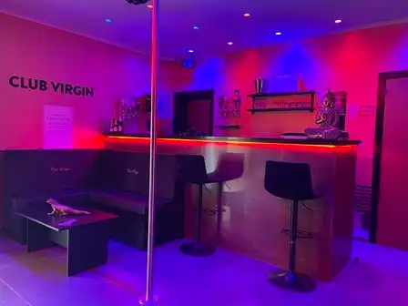 Uniek handelspand en duplex-appartement met terras foto 15