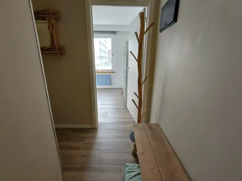 Hoekappartement met zicht op zee en de Zeedijk foto 4