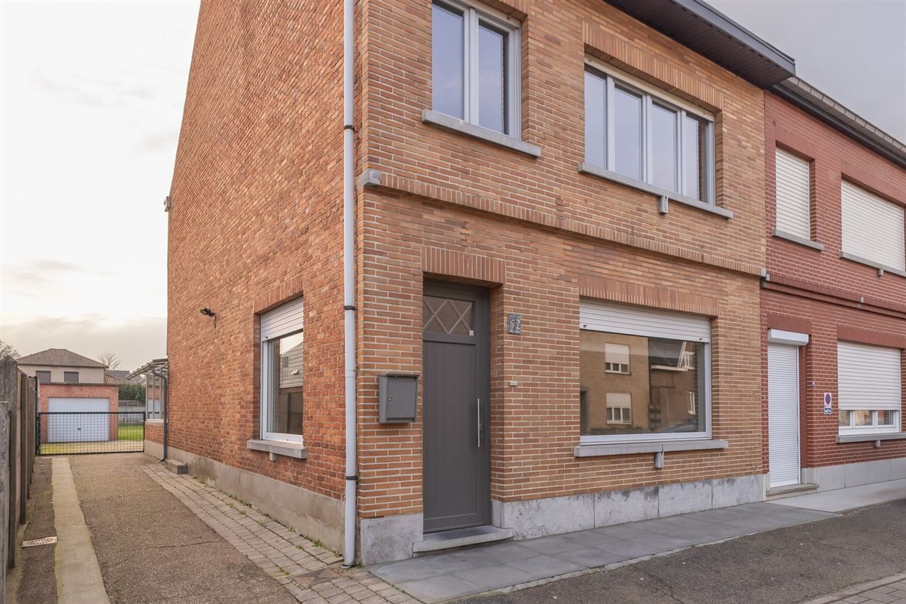 Hoofdfoto van de publicatie: Instapklare woning met 3 slk. 