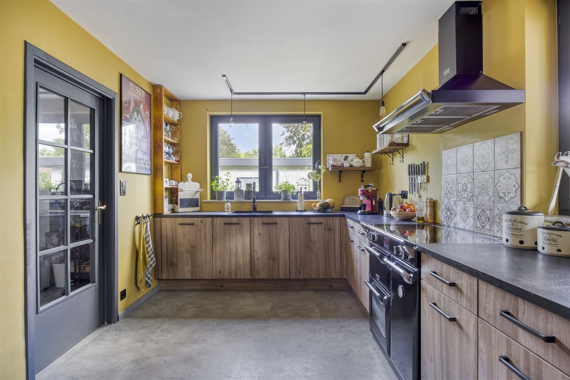 Verrassend ruime villa met klasse in een groene omgeving foto 33