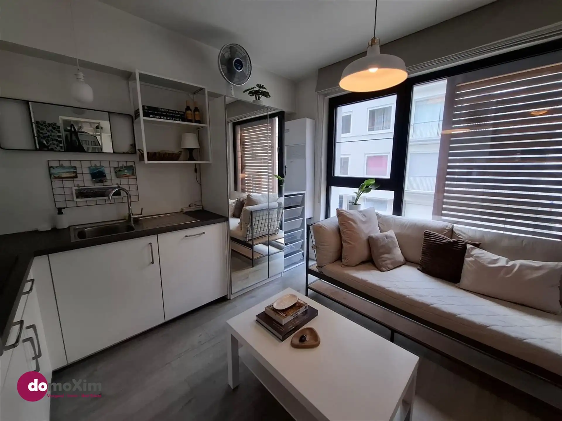 Gemeubelde studio, geschikt voor één persoon, in het bruisende hart van Leuven foto 2