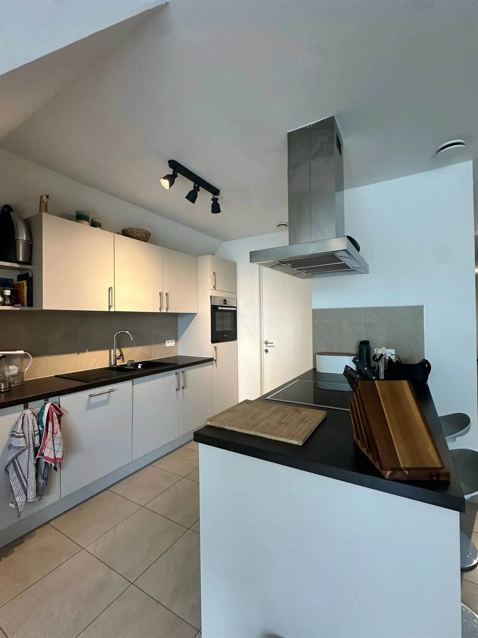 Recent en energiezuinig appartement met 3 slaapkamers, terras en private parkeerplaats in Grembergen foto 5