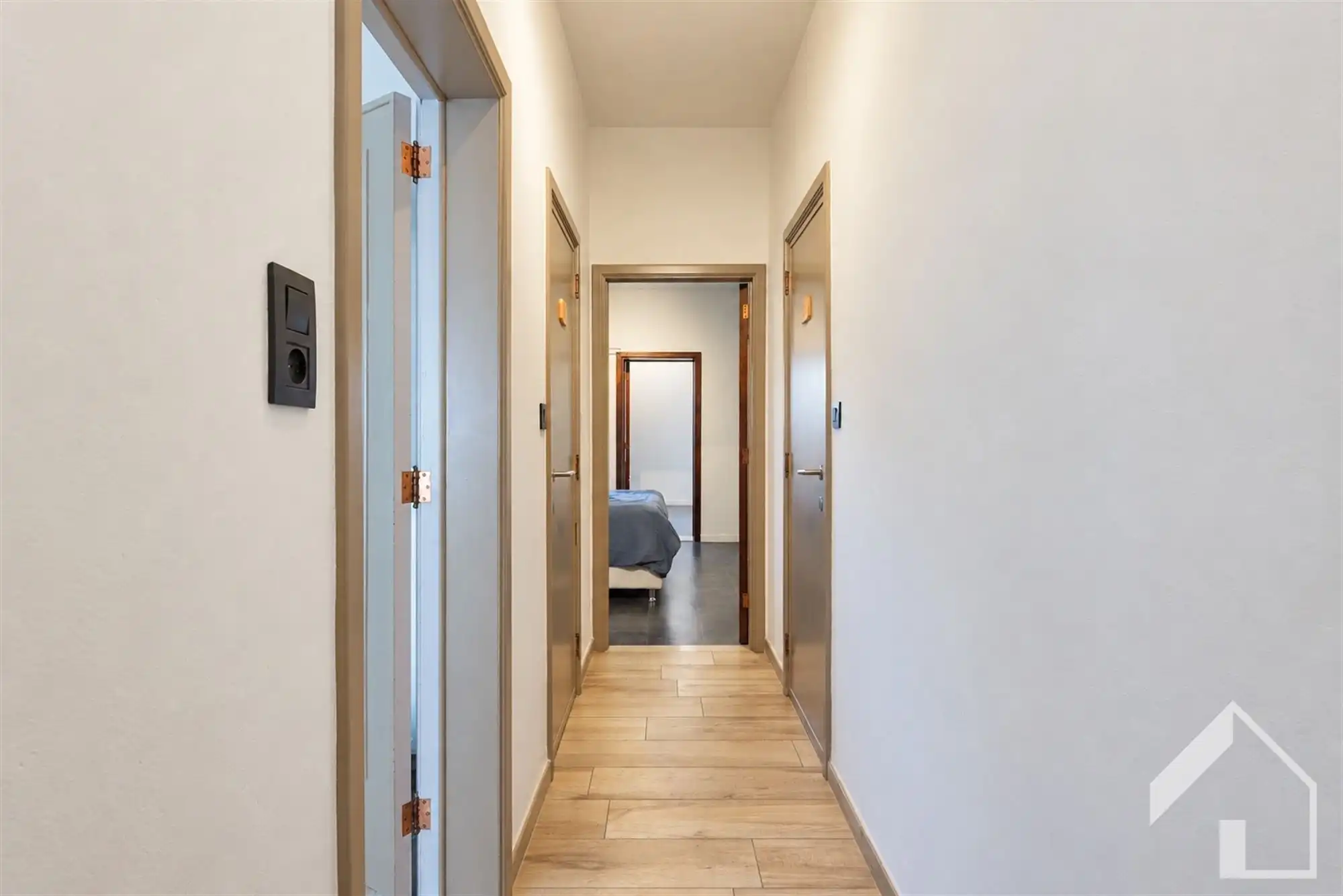 Gelijkvloersappartement op toplocatie met 1 slaapkamer en leuk stadstuintje in centrum Ekeren foto 2
