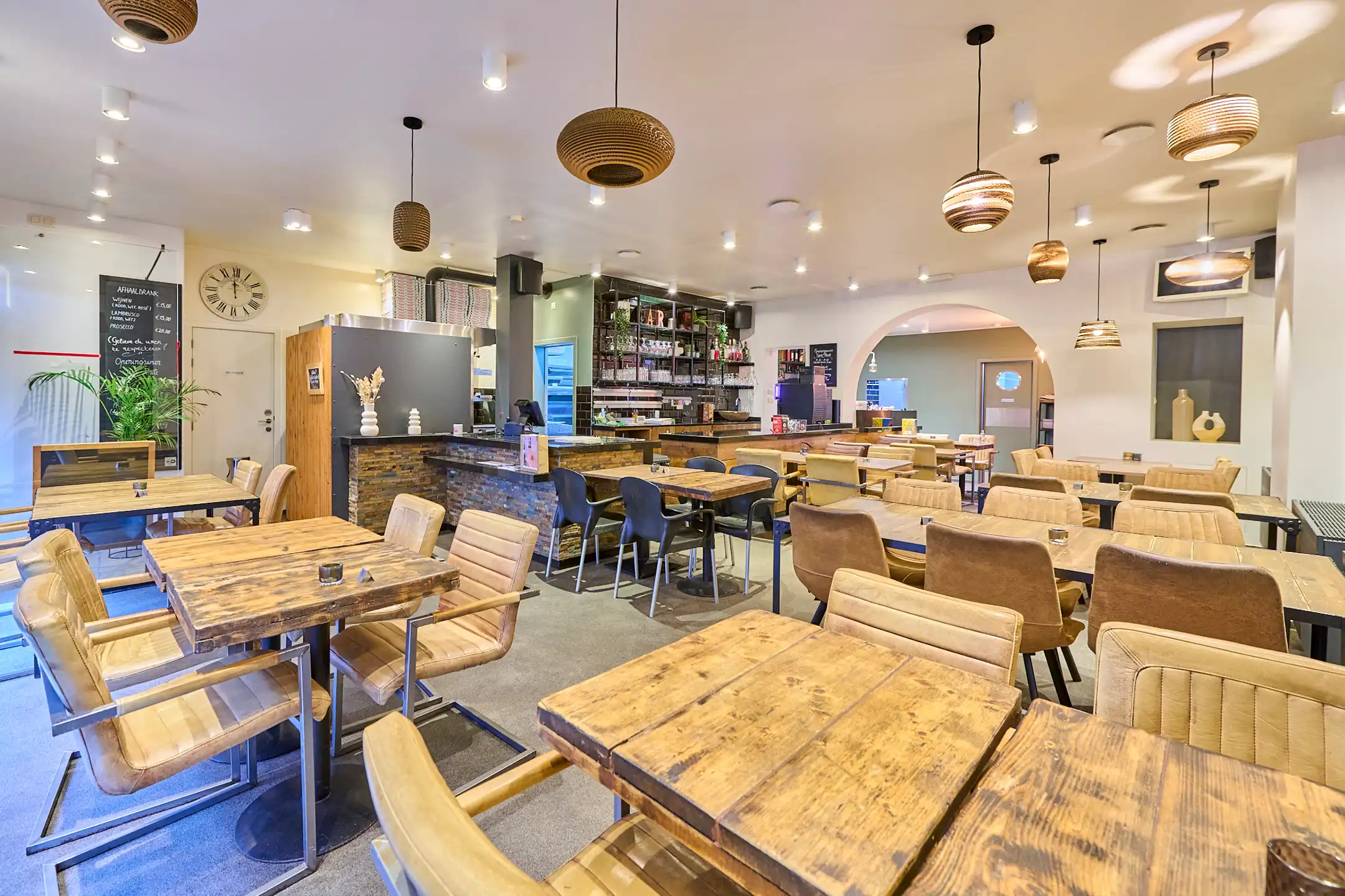 Opbrengsteigendom in het hart van Paal-Beringen foto 5