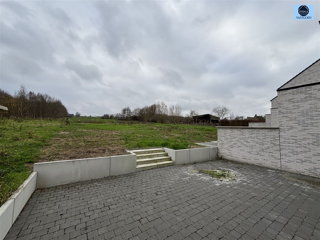 NIEUWBOUWWONING MET 4 SLAAPKAMERS EN GARAGE. foto 17