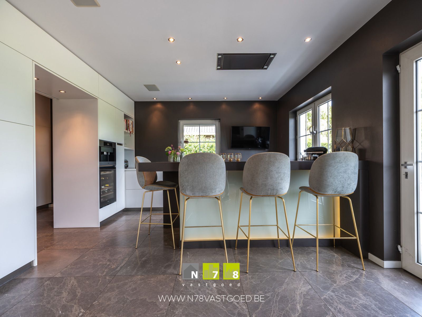 Villa te koop foto 12