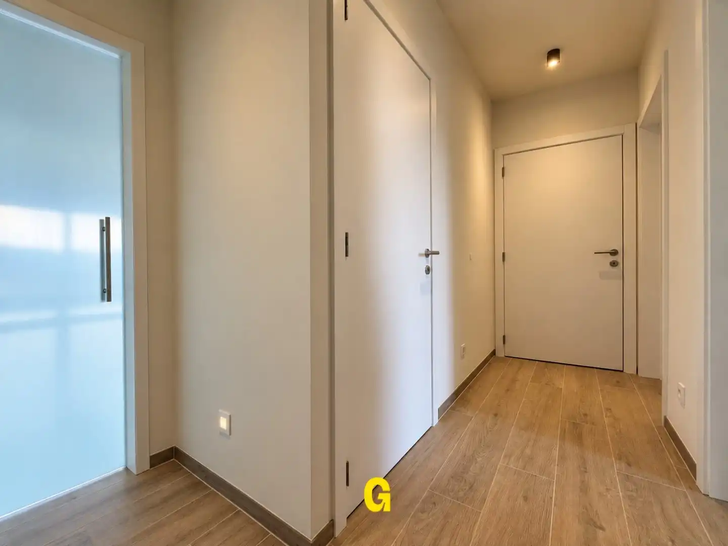 Nieuwbouwappartement met 2 slaapkamers, ruim terras, standplaats en berging te Munsterbilzen - Label A foto 8