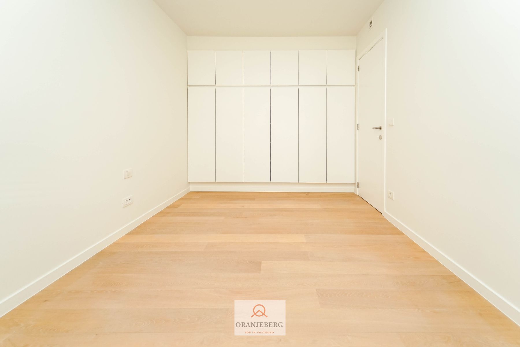 Instapklaar gelijkvloers 2 slpk appartement met tuin foto 6