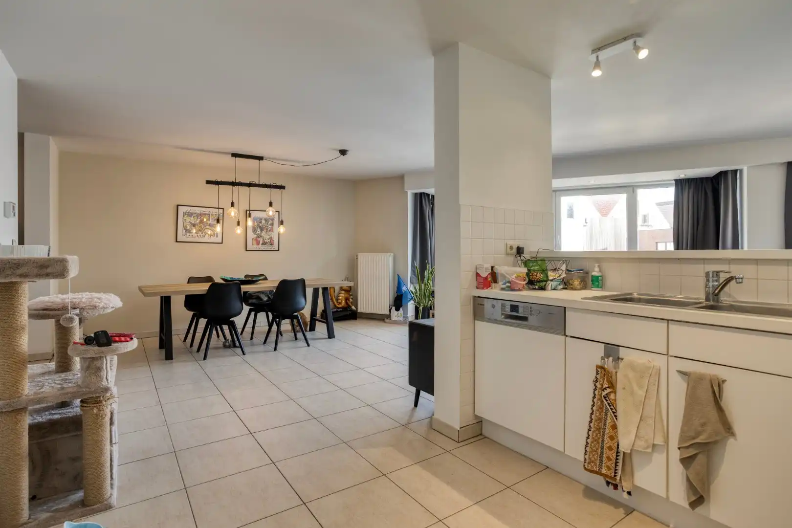 Ruim appartement te koop in kleinschalige residentie op de eerste verdieping foto 10