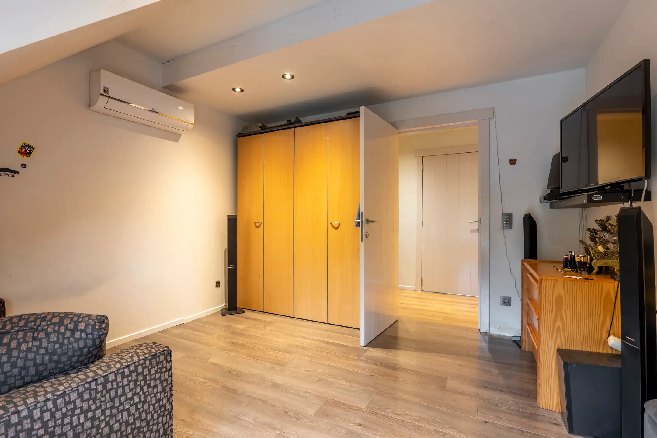 Charmante halfopen bebouwing met 3 slaapkamers foto 18