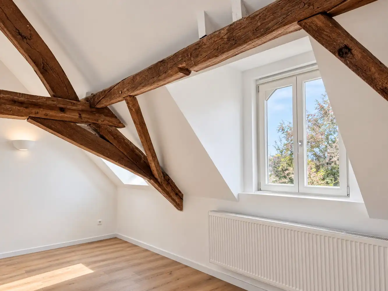 Stijlvol dakappartment Te Huur op toplocatie in centrum Lier foto 4