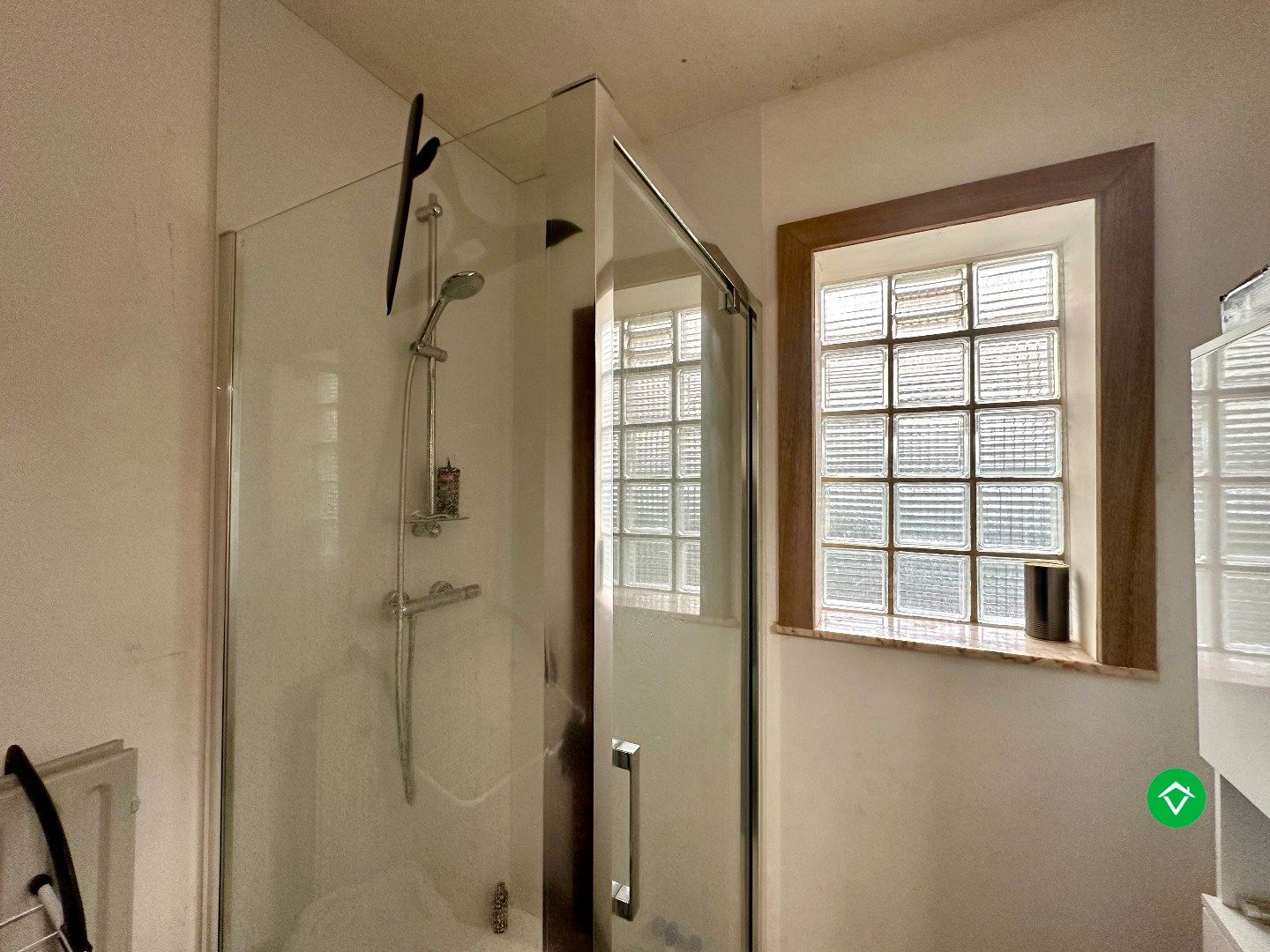 Alleenstaande woning met 2 slaapkamers en inpandige garage foto 7