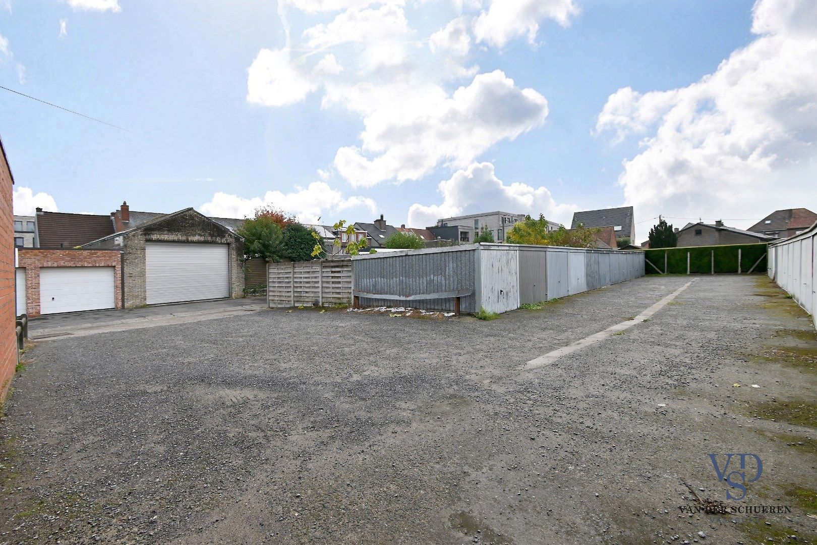 13 garageboxen op toplocatie in Deinze  foto 4