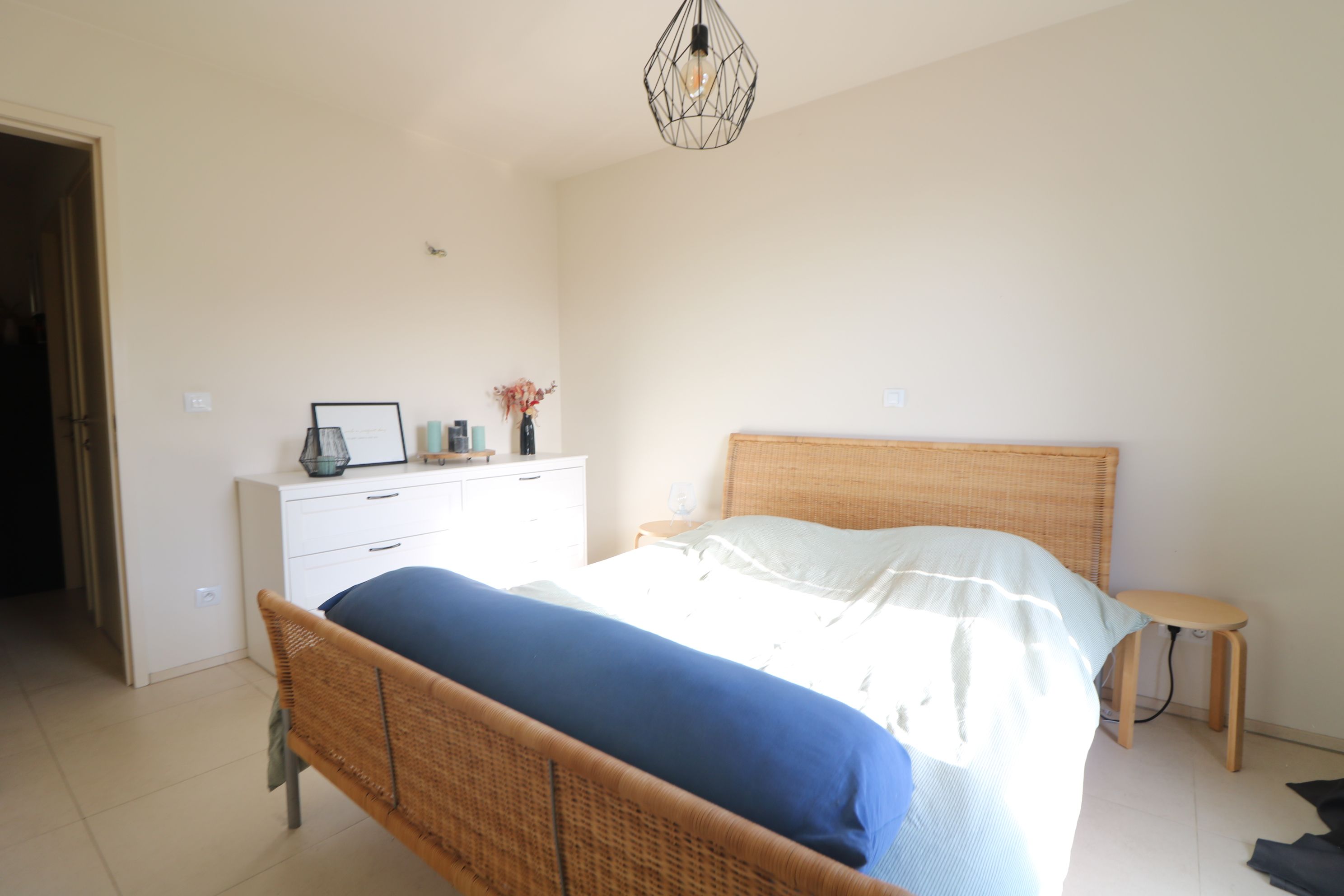 Instapklaar recent 2-slaapkamerappartement aan de jachthaven van Blankenberge.  foto 6