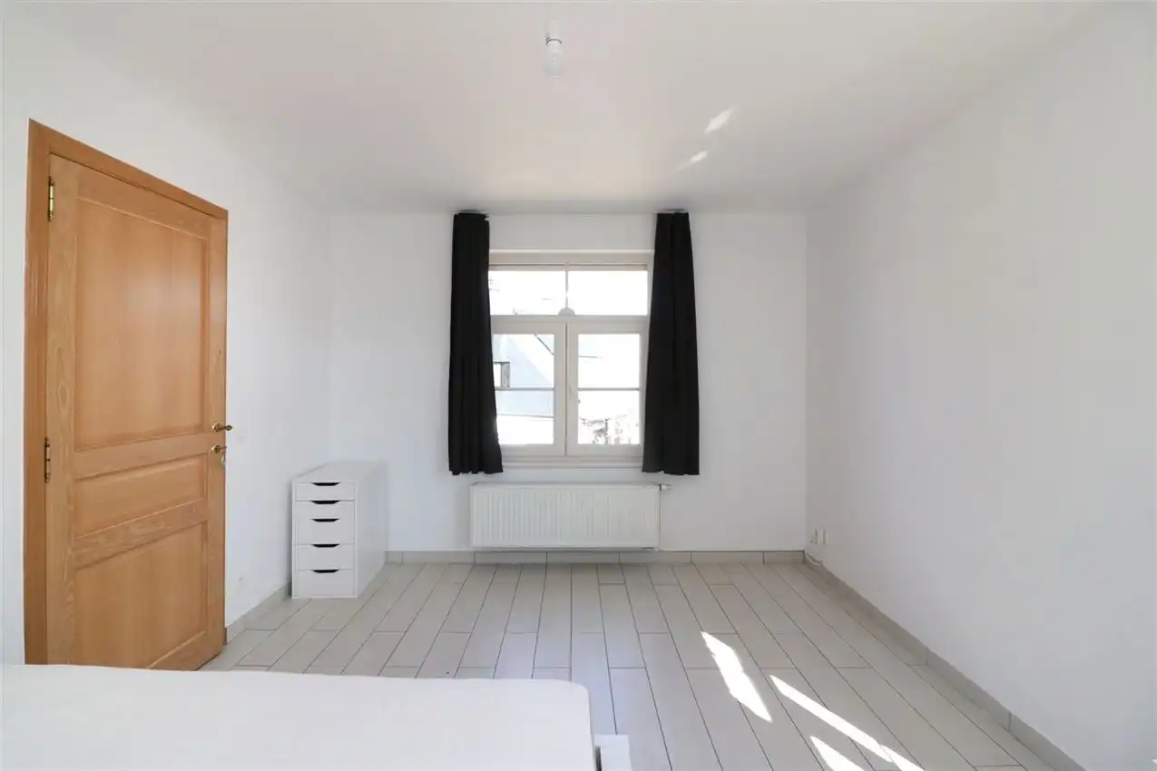 Recente woning met drie slaapkamers en garage op rustige locatie foto 15