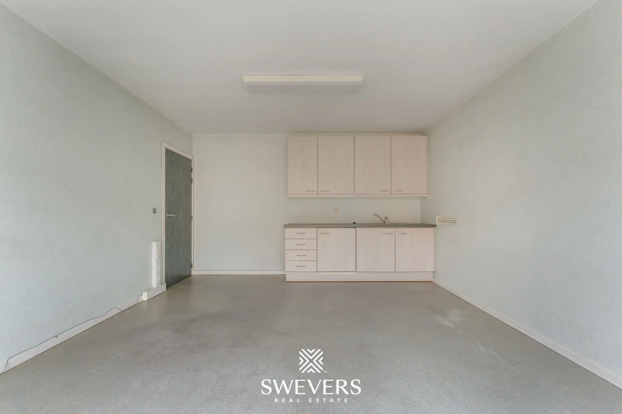 Commerciële opportuniteit met veel visibiliteit en ruimte in het centrum van Beringen foto 36