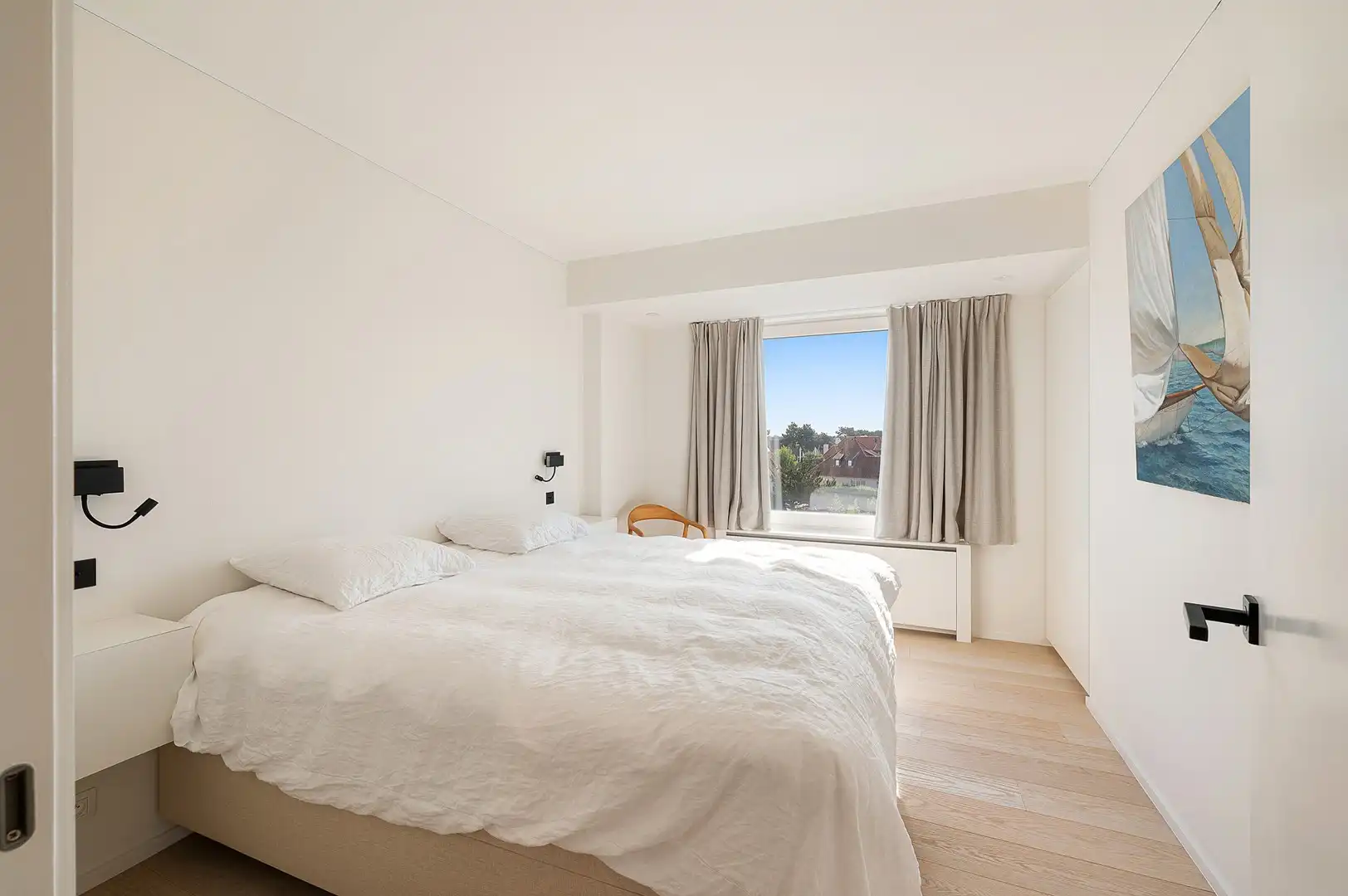 Stijlvol appartement op centrale locatie aan het Burgemeester Frans Desmedtplein. foto 17