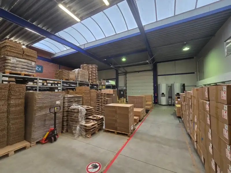 bedrijfsgebouw te huur foto 4