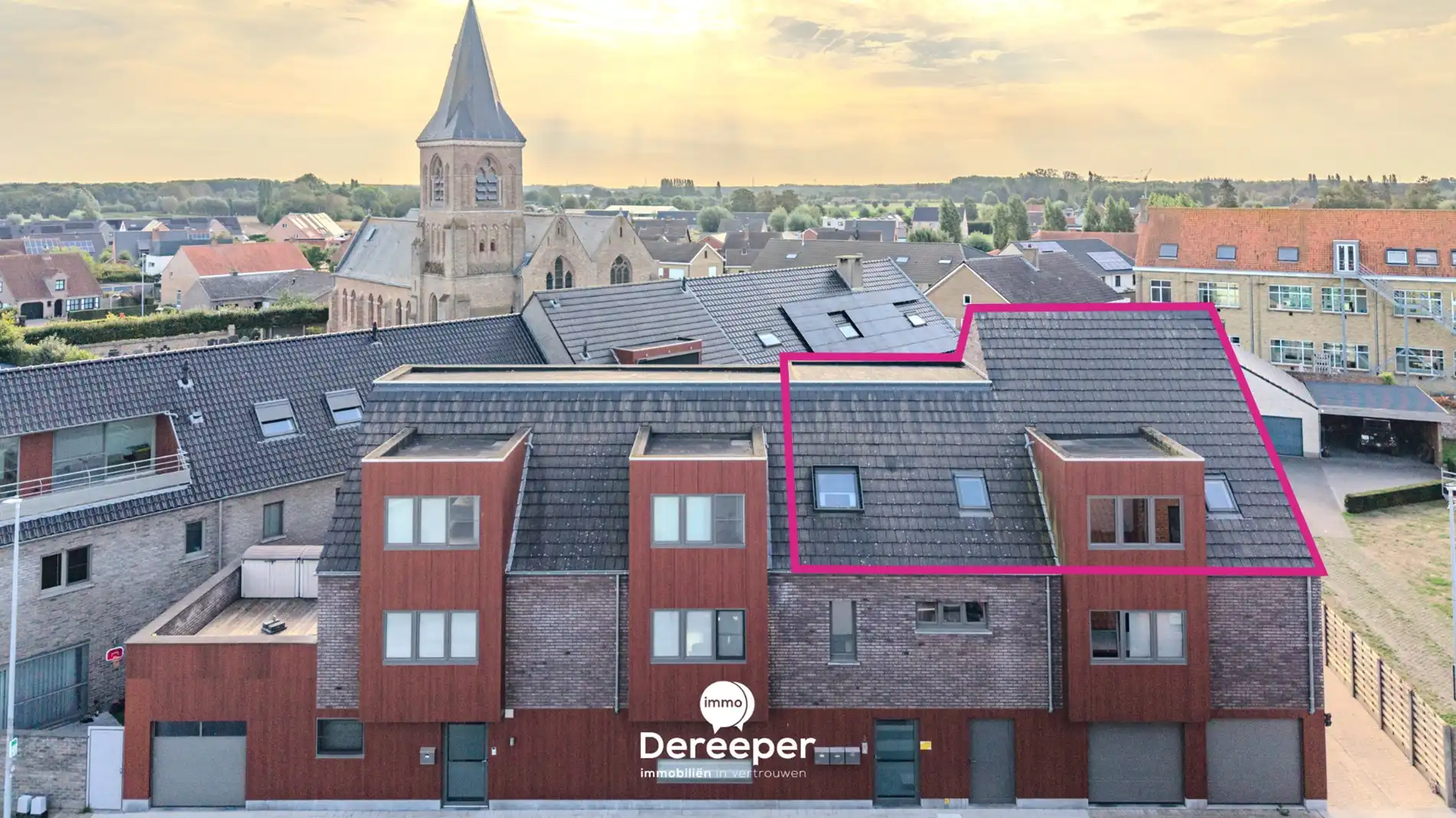 Modern en ruim duplexappartement met 3 slaapkamers in het centrum van Zerkegem foto 15
