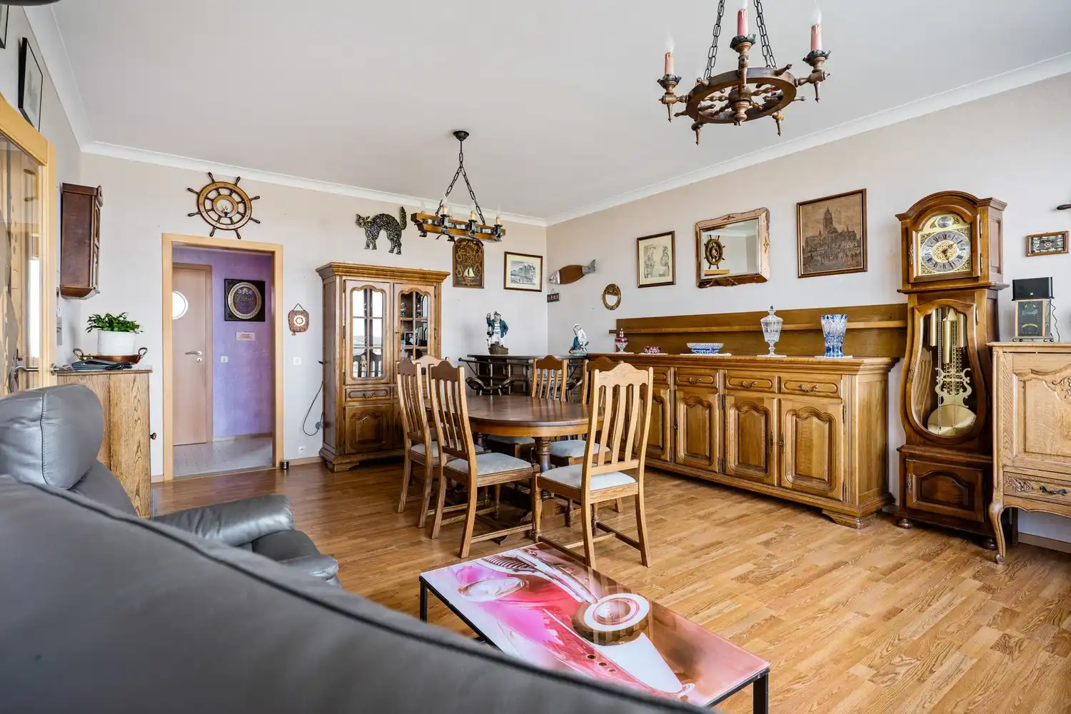 Appartement met 2 slpkrs en lateraal zeezicht nabij het centrum van Bredene foto 4