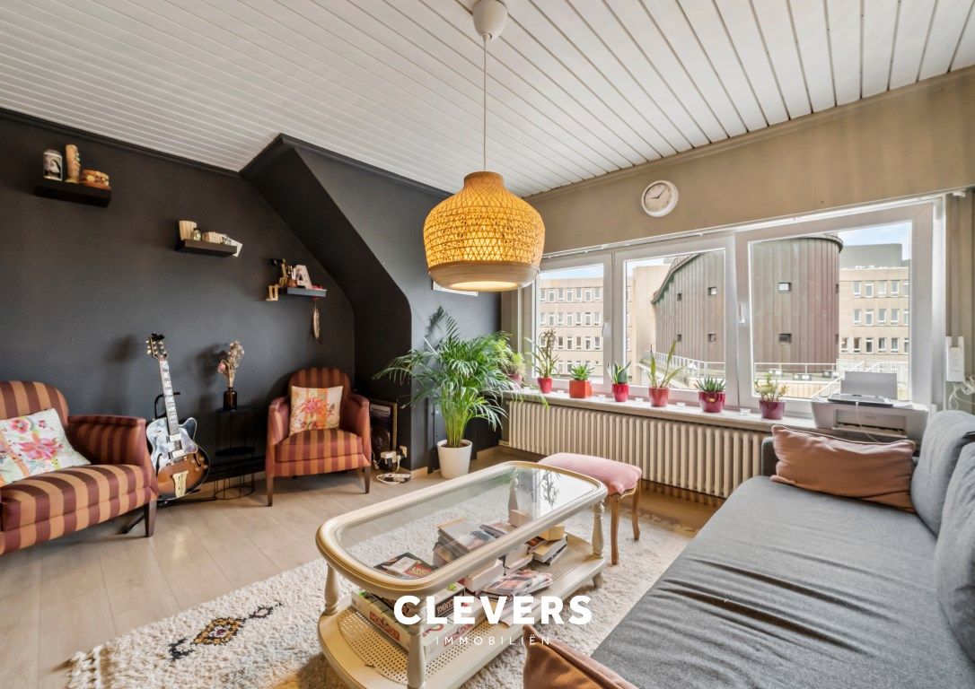 Ruim charme appartement 90m² met heerlijk terras foto 5